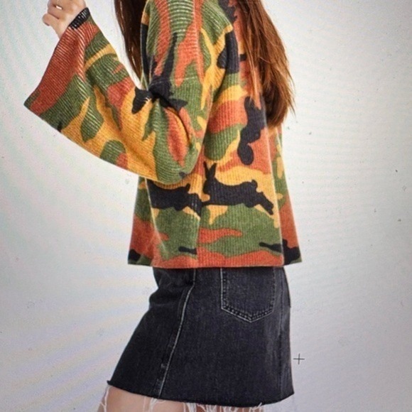 Madewell Tops - Madewell Cropped Wool Sweater $98- XS